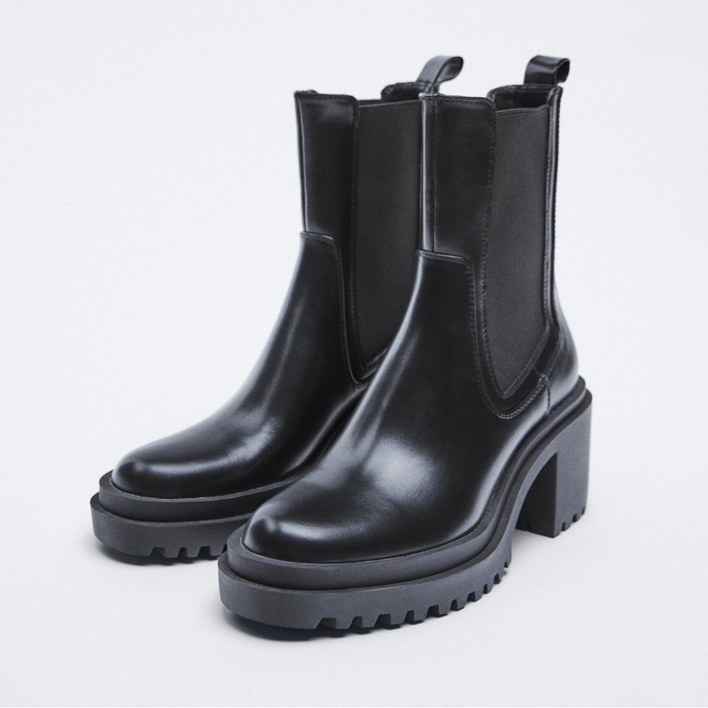 ZARA Treaded Black Chunky Heeled Chelsea Boots